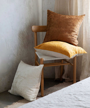 files/16-Talik-Cream-Cushion-04_772b014d-d979-4586-bf21-7e33c2e98cb6.jpg