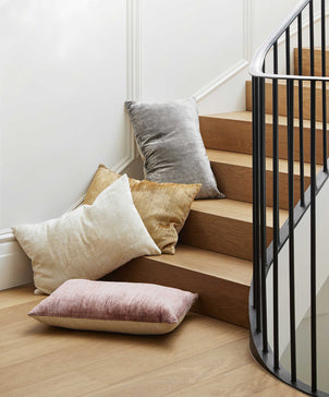 files/22-Talik-Bronze-Cushion-03.jpg