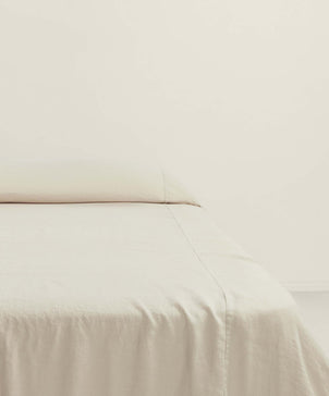 files/CK-Repose-Bedcover-Flax-03.jpg