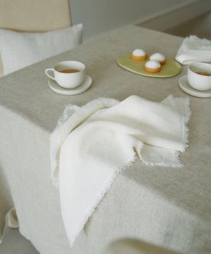 files/CULTIVER-Fia-Napkin-White-02.jpg