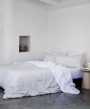 files/Duvet-Pinstripe-04_2852b173-f6a6-4824-b9a3-bcfaeb87f8b3.jpg