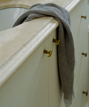 files/Pebble-Towel-07_daefb46b-c8f3-4710-a9fa-62a56559886a.jpg