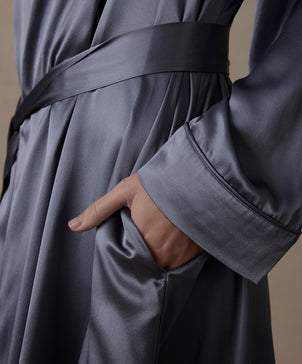 files/Silk-Robe-Steel-Blue-04_0780005e-6191-4e76-aaad-6ec04b292529.jpg