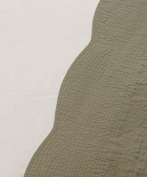 files/Willow-Quilted-Putty-02_168755d8-c5c0-4072-9116-515191904d3b.jpg