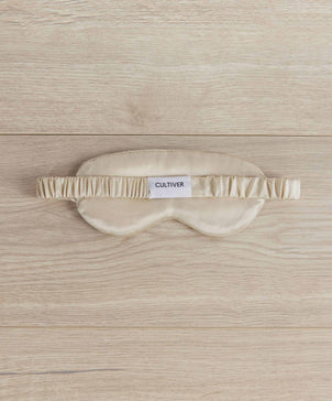 files/15-Silk-Eyemask-03.jpg