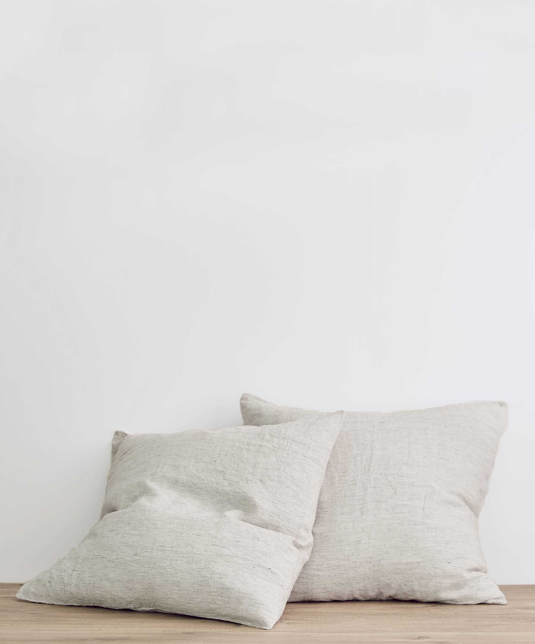 Set of 2 Linen Euro Pillowcases - Thumbnail 2