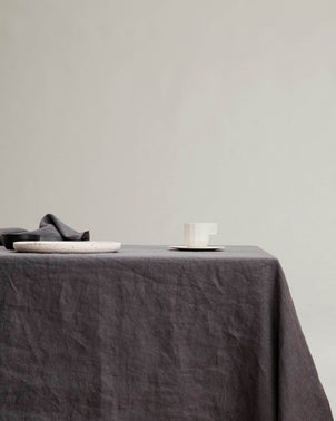 files/4-Tablecloth-Slate_d81ef328-194f-4f2f-bf09-55f4ff406899.jpg
