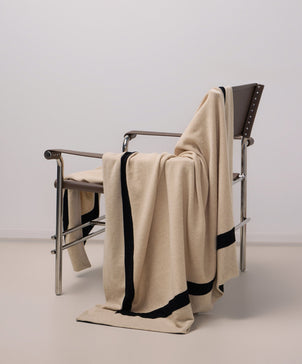 files/Cashmere-Throw-Aria-02.jpg