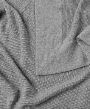 files/Cashmere-Throw-Fog-02_1.jpg