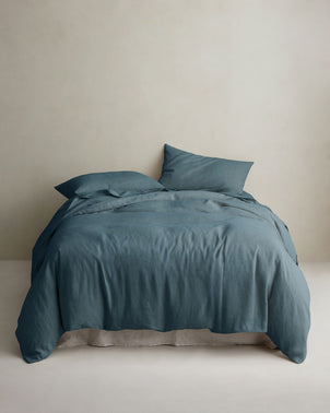 files/Copy_of_Duvet_Set_BLUESTONE_Styled_on_Bed.jpg