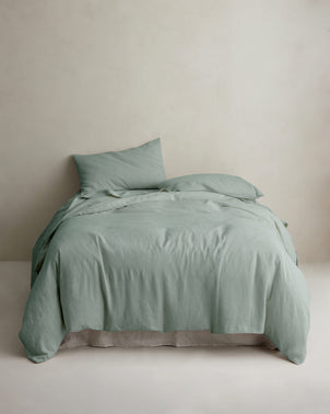 files/Copy_of_Duvet_Set_SAGE_Styled_on_Bed_3.jpg