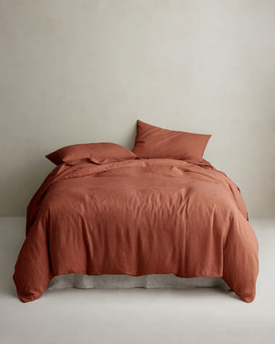 files/Copy_of_Duvet_Set_SIENNA_Styled_on_Bed.jpg