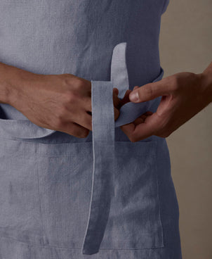 files/Jude-Apron-Steel-Blue-04_1837c01d-a2af-4a2e-9d20-4d2c836007f5.jpg