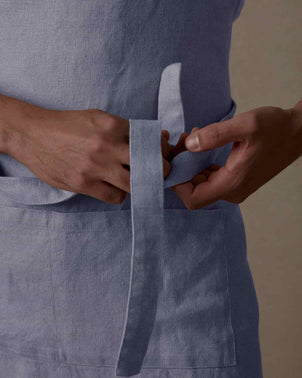 files/Jude-Apron-Steel-Blue-04_200a0135-72cf-47ec-82b0-989790691f3a.jpg