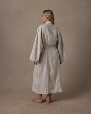 files/Linen-Robe-Natural-Full-09_7241c588-d519-41d1-bcb2-21eb470e79fe.jpg