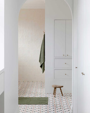 files/Linen-Towel-04_bc9b30fa-d725-4232-82dc-45c36c269c09.jpg