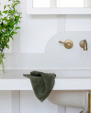 files/Linen-Towel-05_c5d030f1-1163-475b-adbb-18104933e24d.jpg