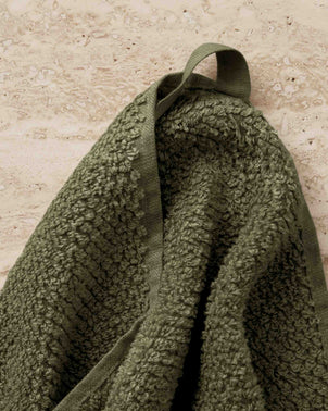 files/LinenTowelFORESTHangingLoopDetail.jpg