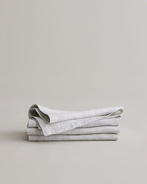 files/NapkinsPinstripeStack.jpg