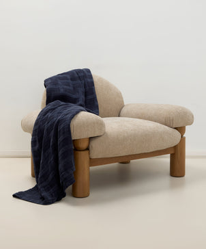 files/Navy_Rolfes_Throw_Chair.jpg