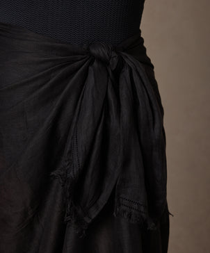 files/Pareo-Black-02_29a45cae-b161-466d-805e-00c19ba33881.jpg