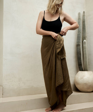files/Pareo-Olive-01_bec08864-40d2-4965-9377-29807b0a5815.jpg