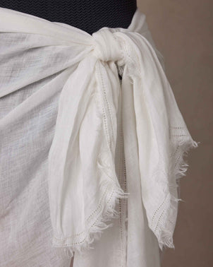 files/Pareo-White-02_84fce935-94b4-4815-bdee-fee036658b95.jpg