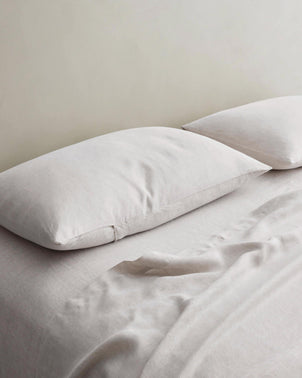 files/Pillowcases-SMOKE-Styled-on-Bed-edit.jpg