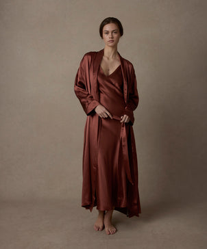 files/Silk-Robe-Cinnabar-06.jpg