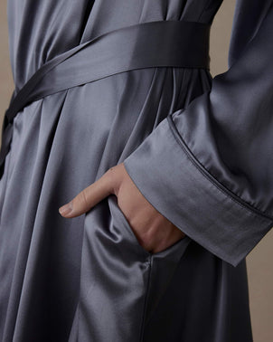 files/Silk-Robe-Steel-Blue-04_e650ba93-19e8-4ce6-be04-f5babdc2a4b8.jpg