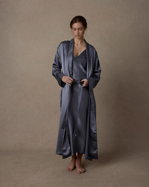 files/Silk-Robe-Steel-Blue-06_53678b76-138e-4ee8-a135-166712a971eb.jpg