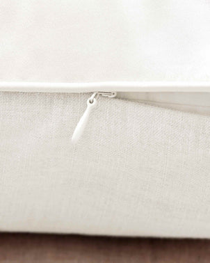 files/SilkLinenFlipPillowcaseIVORYZipDetail.jpg
