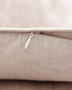 files/SilkLinenFlipPillowcaseNaturalZipDetail.jpg
