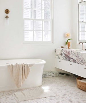 files/Speckle-Towel-04_3f33c9b7-68f6-4303-976d-b74c7b4053b7.jpg