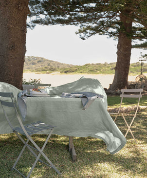 files/Tablecloth-Sage-02.jpg