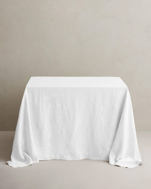 files/TableclothWHITEStyledonTable.jpg