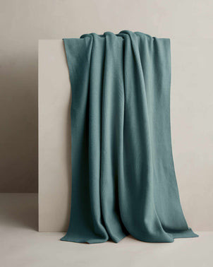 files/ThrowMerinoWoolBLUESTONEStyled.jpg