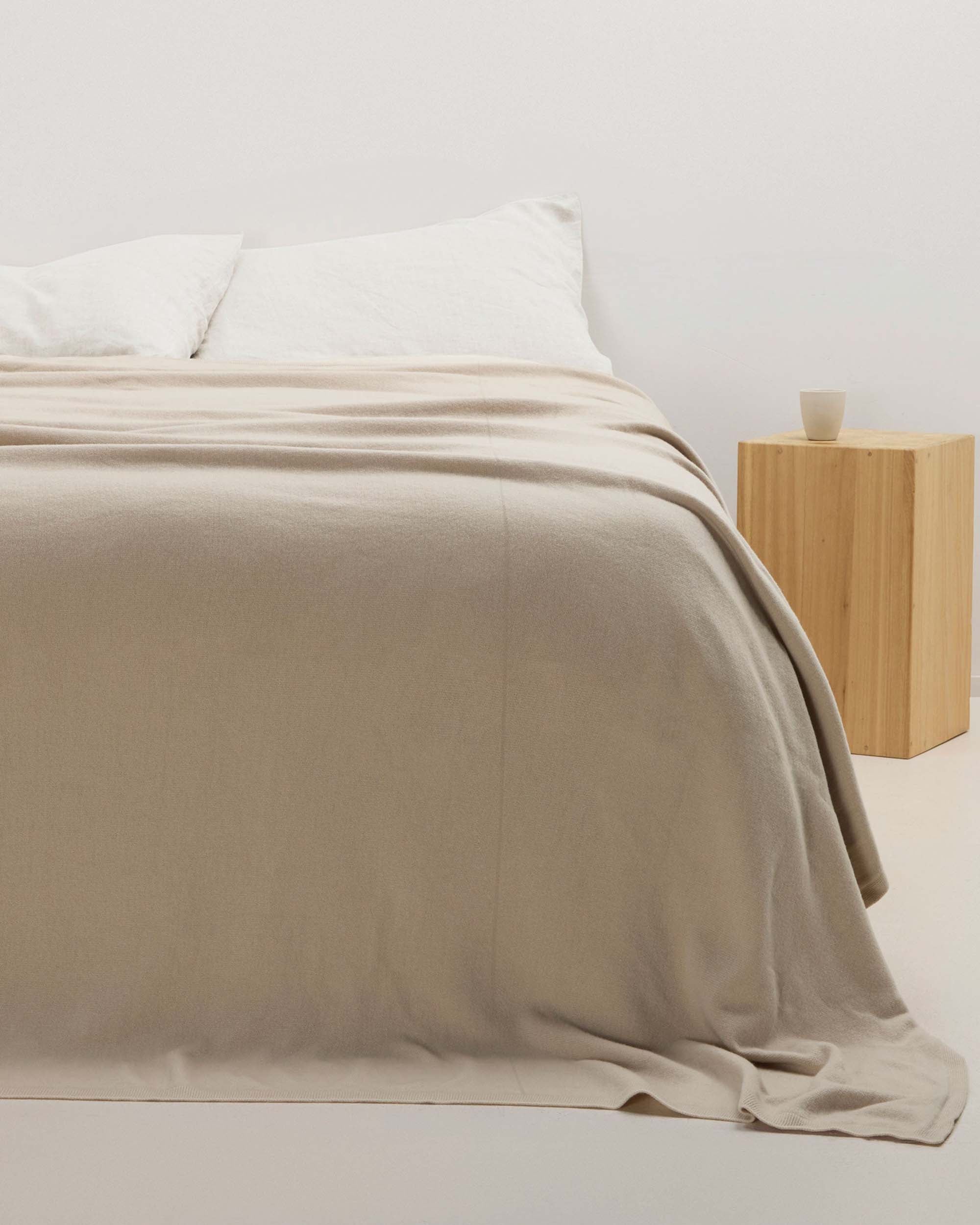 100% NZ Merino Wool Blanket - Oatmeal | CULTIVER - USA