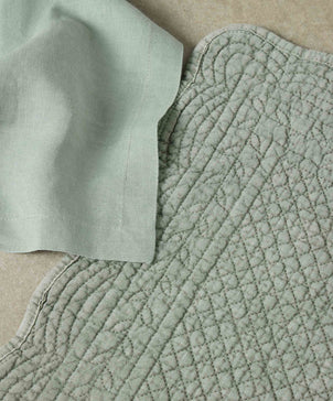 files/scallop_placemat_napkin_sage_web.jpg