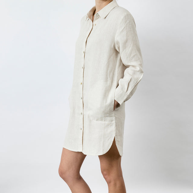 Claude Linen Shirt in Natural on model.