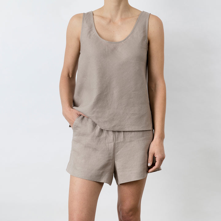 Front view of Piper Linen Singlet in Clay. Model is also wearing the matching Piper Linen Short in Clay.