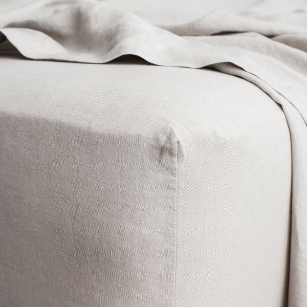 Linen Fitted Sheet - White- CULTIVER- USA