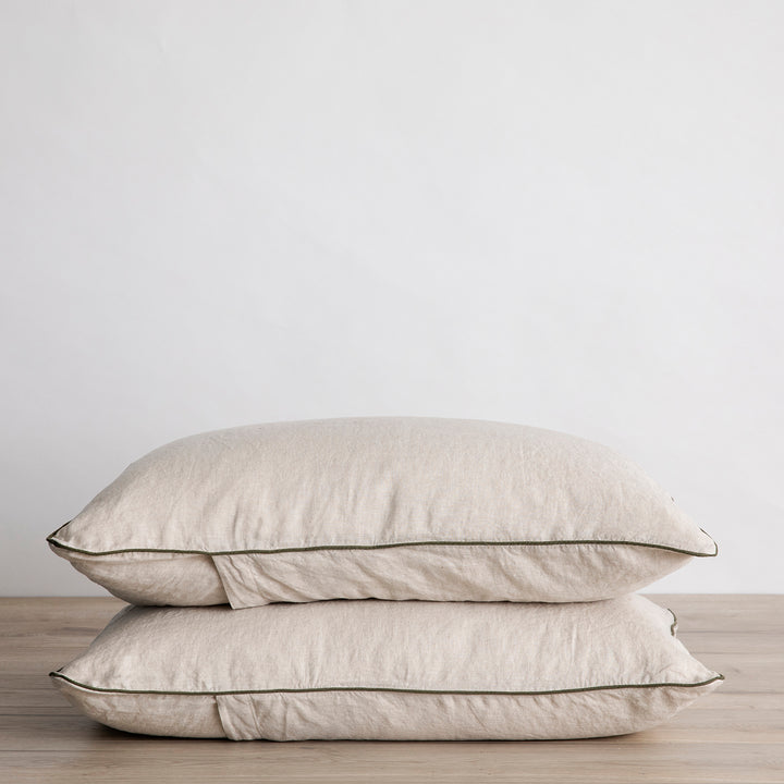 Set of 2 Piped Linen Pillowcases in Natural and Forest