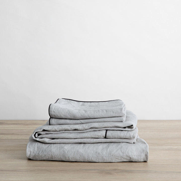 Piped Linen Sheet Set with Pillowcases - Smoke Gray and Slate