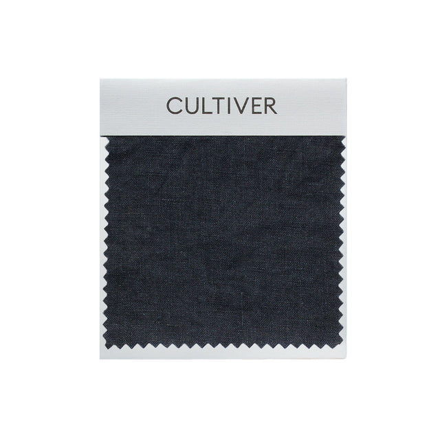 A CULTIVER Linen Swatch in Navy
